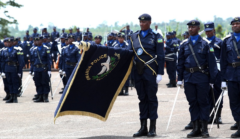 Perezida Kagame yazamuye mu ntera abapolisi 4,592