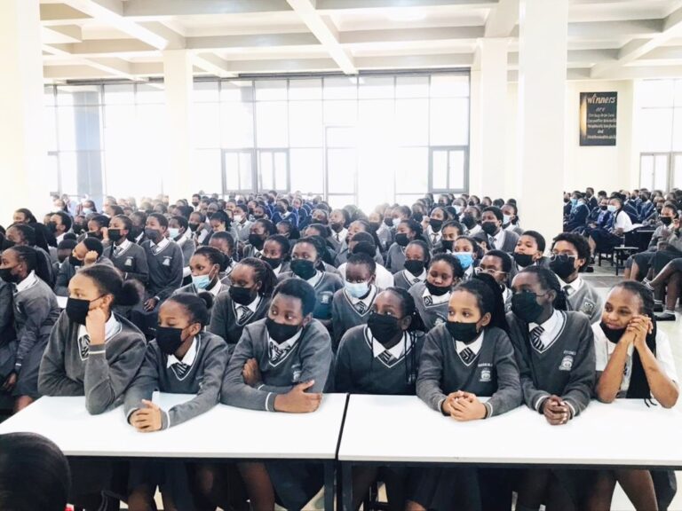 Bamporiki yasabye urubyiruko kumva ko ari ingabo zirwanira u Rwanda