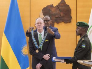 Dr. Paul Farmer waguye mu Rwanda yajyanywe gushyingurwa muri Amerika