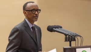 Perezida Kagame yakebuye abayobozi bibagirwa buri gihe no mu bikomeye
