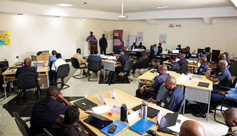 Uburinganire bwongerera agaciro Polisi y’u Rwanda- Intumwa ya CAR
