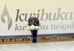 Kigali: Gen Kainerugaba yunamiye abazize Jenoside yakorewe Abatutsi