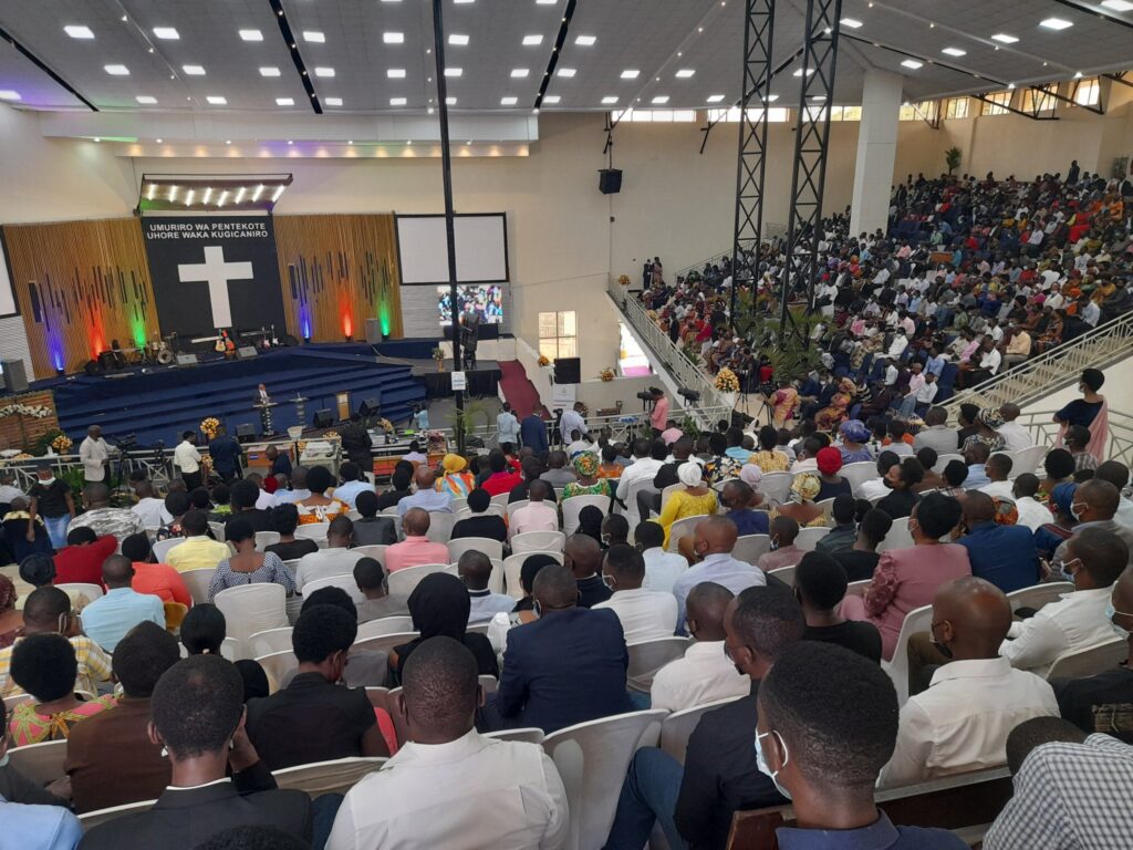 Abayoboke ba ADEPR bagejejweho intashyo za Perezida Kagame