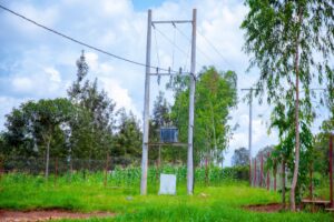 Uburasirazuba: Kuvugurura imiyoboro ikwirakwiza amashanyarazi birarimbanyije