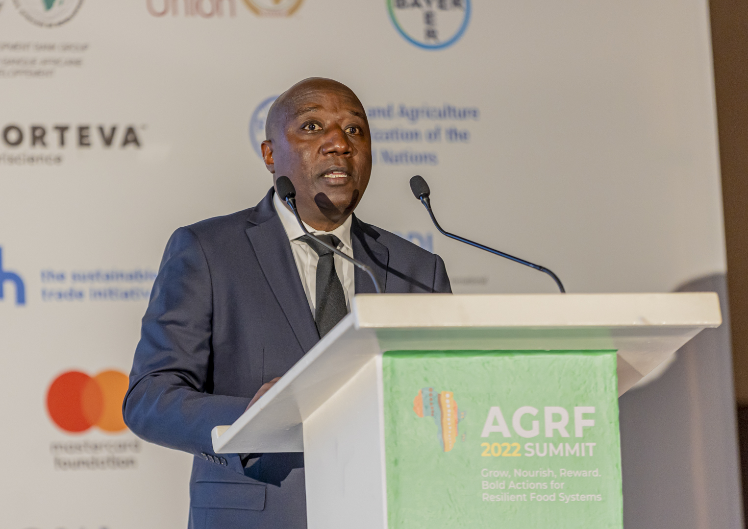 U Rwanda rubabazwa n’uko Afurika itumiza ibiribwa yakwibonera