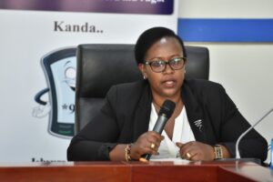 MINALOC irasaba uturere turi inyuma muri Mituweli gufata ingamba zidasanzwe