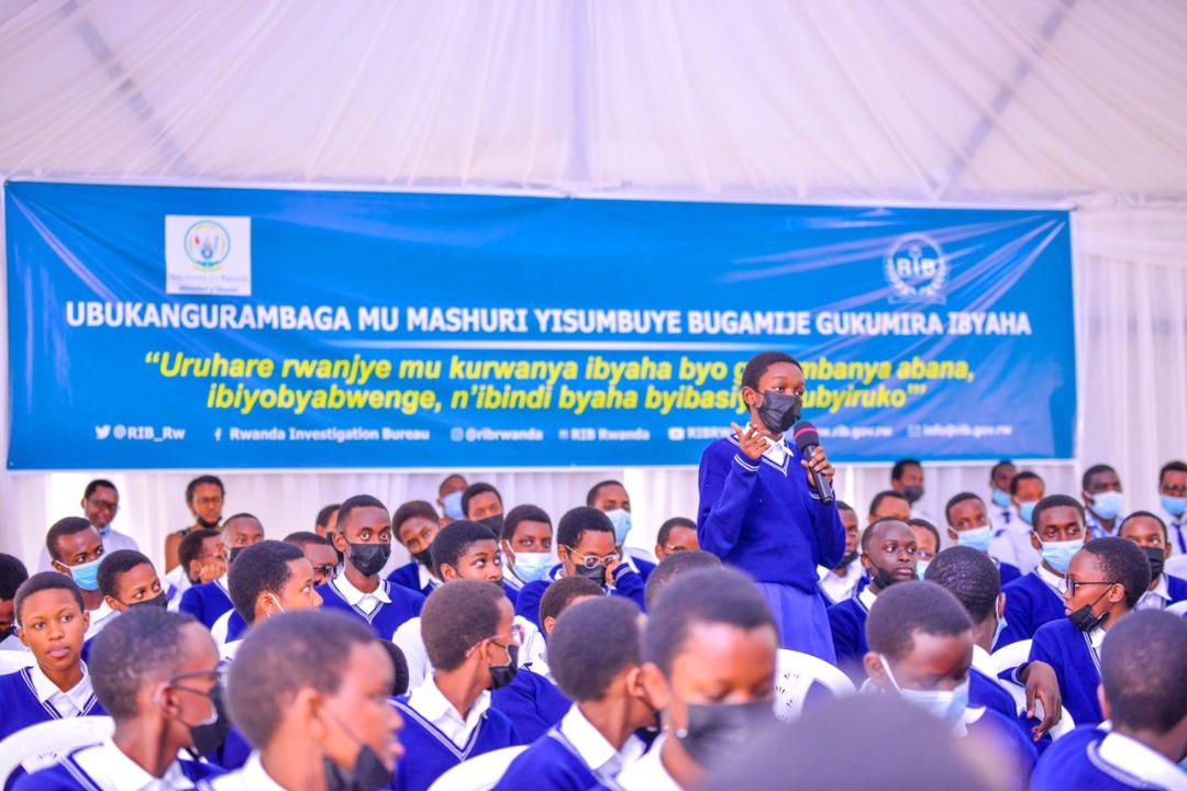 Kigali: Abanyeshuri basabwe kwirinda “ibigare” bibashora mu byaha birimo ubusambanyi