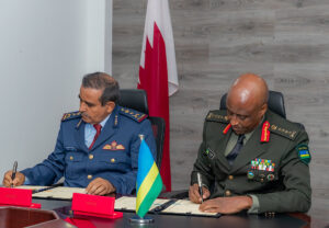 U Rwanda na Qatar byasinyanye amasezerano y’ubufatanye mu bya gisirikare