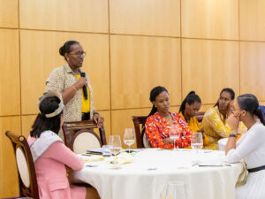 Jeannette Kagame yakiriye ba Nyampinga 7, n’abandi bitabiriye Miss Rwanda (Amafoto)