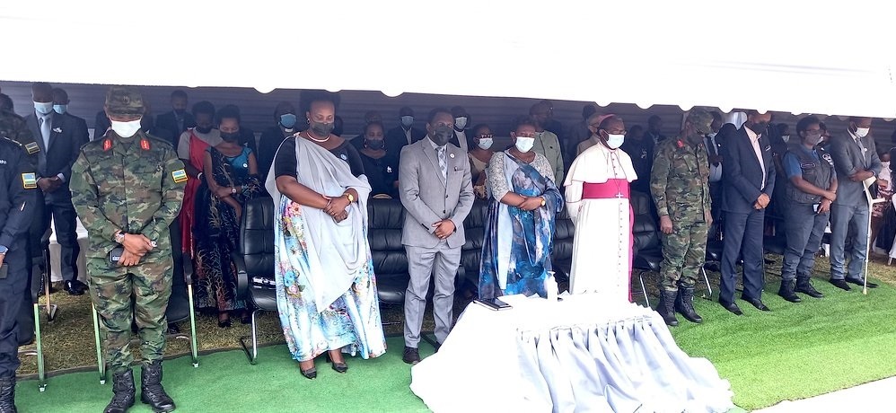 Nyaruguru: Abatutsi bahungiye ku “Butaka Butagatifu” bizeye kuharokokera ariko barahicirwa
