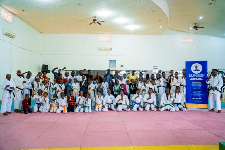 Karate: Abana 34  babarizwa muri “The Champions Karate Academy” bazamuwe mu ntera