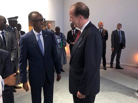 Perezida Kagame yitezwe mu kiganiro ku mpinduramatwara  y’ikoranabuhanga