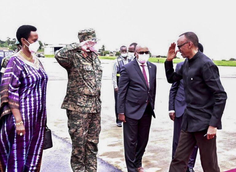 Perezida Kagame  i Kampala mu  Isabukuru y’amavuko ya Lt. Gen Muhoozi