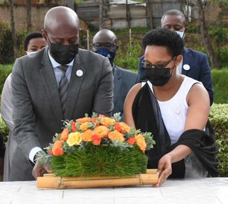 Gatsibo na Gicumbi bifatanyije n’imiryango ifite ababo bishwe mu byitso kubibuka