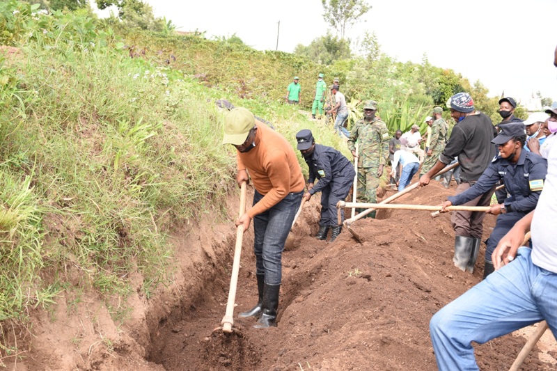 <strong>Ruhango: Imvura ni nziza turayikeneye ariko tutirinze yatwangiriza</strong>