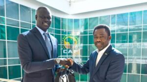 Perezida wa BAL,  Amadou  yasuye CAF agirana ibiganiro n’Umunyamabanga Mukuru