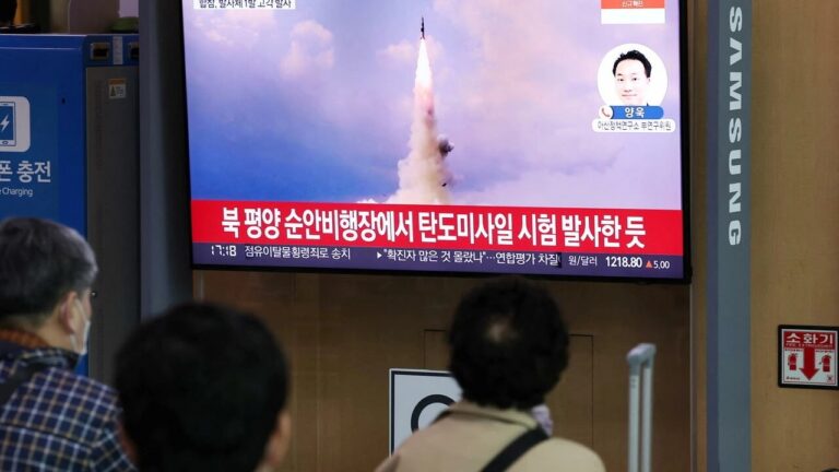 Koreya ya Ruguru: Biden amaze kuva i Seoul, Pyongyang yongeye kurasa misile