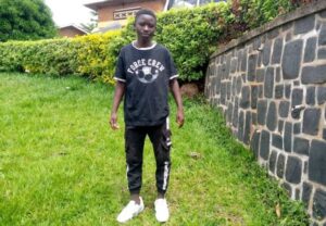 Rusizi: Omega Thenesce afite intego yo kuzaba umuhanzi ukomeye