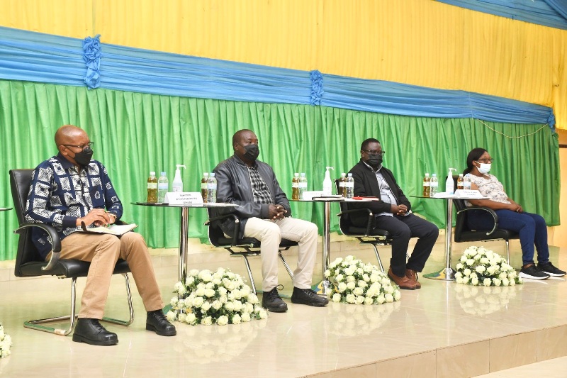 Rusizi: Abayobozi bibukijwe ko kuzuza inshingano neza bisaba ubufatanye
