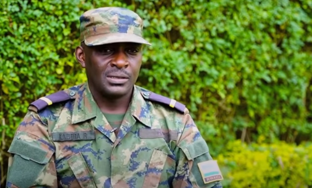 Sergeant Major  Robert wahunze igihugu yafatiwe muri Uganda