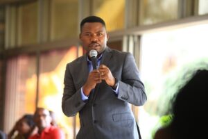 Bamporiki Edouard yahagaritswe muri Minisiteri y’Urubyiruko n’Umuco