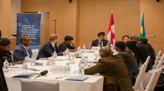 Canada yashimiye u Rwanda kurwanya ishyirwa ry’abana mu gisirikare