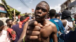 Guverineri wa Kinshasa yamaganye urwango rw’Abanyekongo ku Rwanda