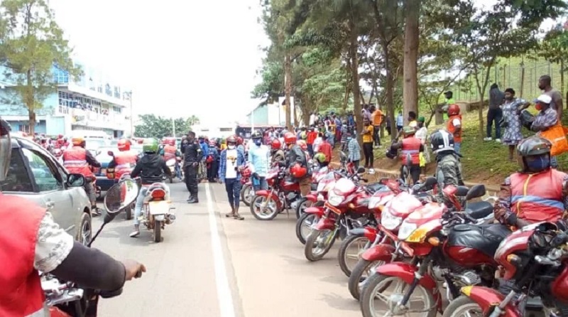 MINICOM yasabwe gukemura ibibazo by’abamotari mu mezi 3