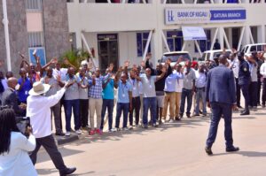 Perezida Museveni yinjiye mu Rwanda anyuze ku mupaka wa Gatuna