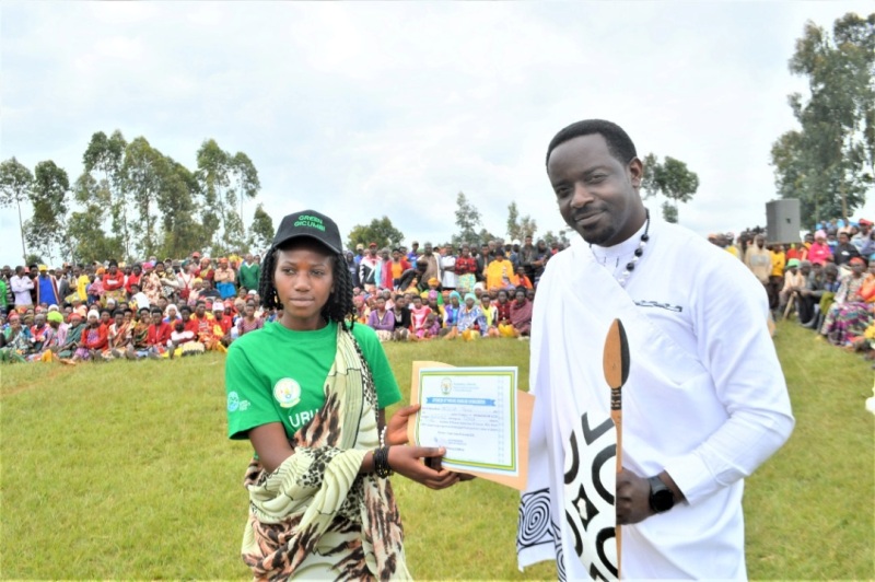 Gicumbi: Intore 996 zasoje urugerero zasabwe gukomeza gukemura ibibazo by’abaturage