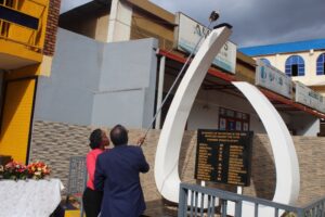 Kigali: Hibutswe abakozi bakoreraga Iposita bazize Jenoside