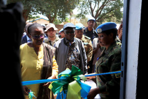 Amb. Rugwabiza yatashye inzu yubatswe n’Ingabo z’u Rwanda muri Santarafurika