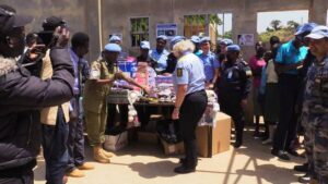 Sudani y’Epfo: Abapolisi b’u Rwanda bahaye abanyeshuri ibikoresho by’ishuri n’iby’isuku