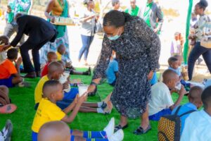 Aborozi basabye Leta kubafasha gukemura ikibazo cy’ibiryo by’amatungo bihenze
