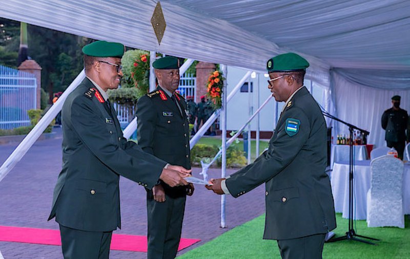 RDF yashyize abasirikare bakuru mu kiruhuko cy’izabukuru