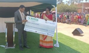 AVEGA-Agahozo yishyuriye Mituweli abantu 303, imiryango 20 yorozwa inka
