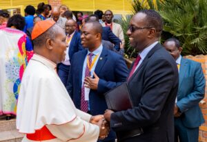 Ibigo by’ubuzima 30% mu Rwanda ni iby’imiryango ishingiye ku myemerere