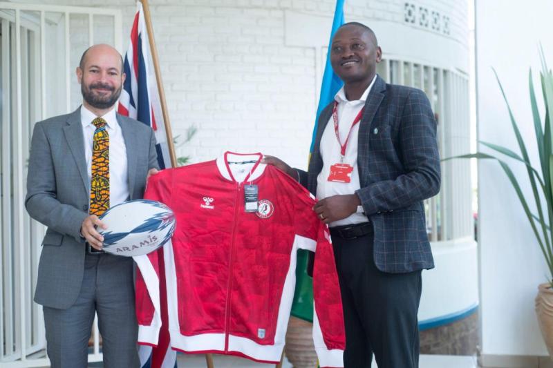 Rugby: Amb. Omar Daair yasabye RRF kuzabyaza umusaruro ibikoresho bahawe
