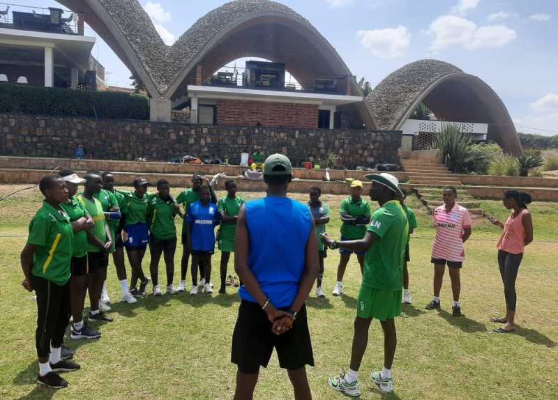 Cricket: Ikipe y’u Rwanda mu bakobwa U-19 yatangiye kwitegura imikino y’Afurika