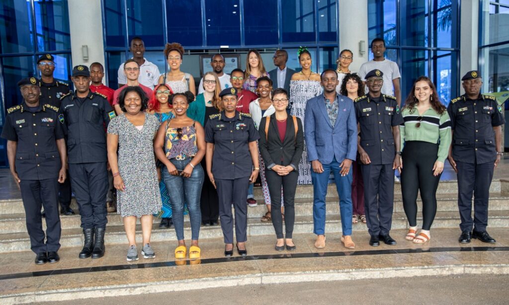 Abiga muri Kaminuza yo muri USA banyuzwe n’imikorere ya Polisi y’u Rwanda