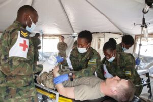 Ingabo z’u Rwanda zirishimira gufatanya n’iza Nebraska mu buvuzi