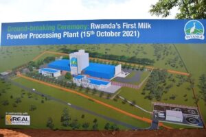 Perezida Kagame yasabye kwihutisha uruganda rw’amata y’ifu yemereye abaturage