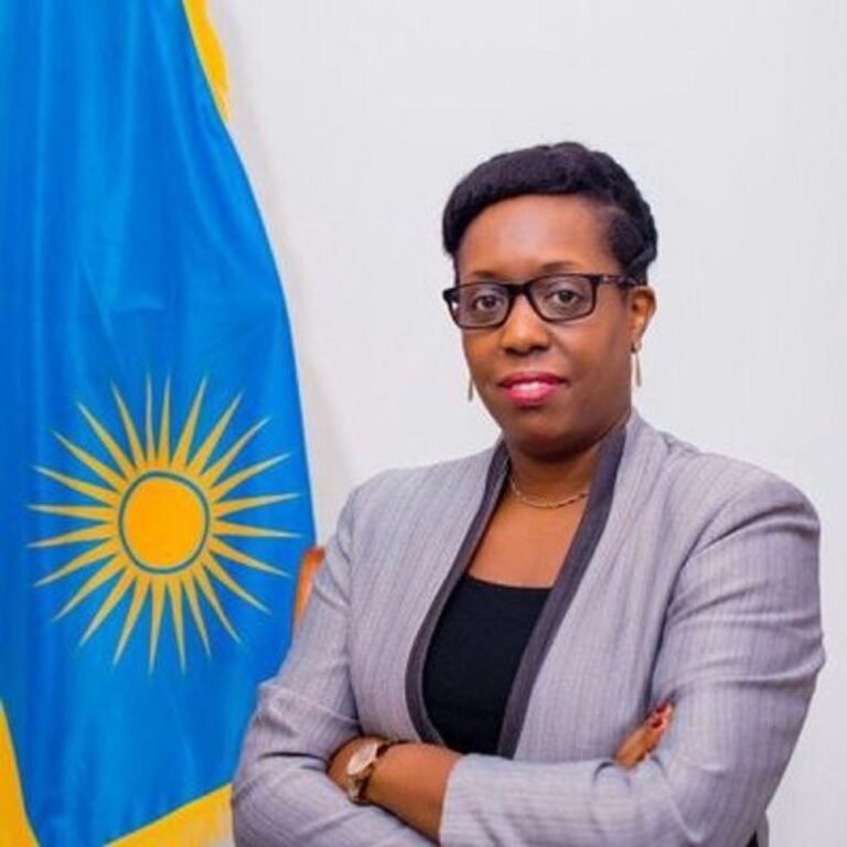 Béata Habyarimana wari Minisitiri yagizwe Umuyobozi wa BK Group