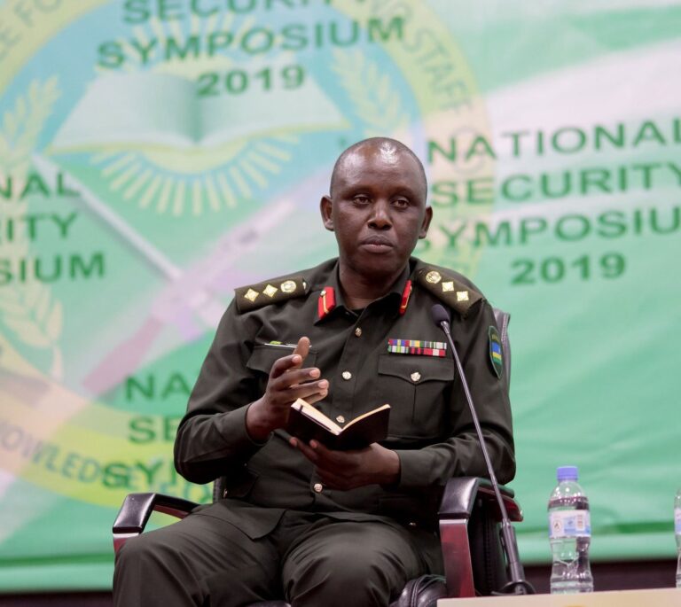 Perezida Kagame yahaye Andrew Nyamvumba ipeti rya Brigadier General