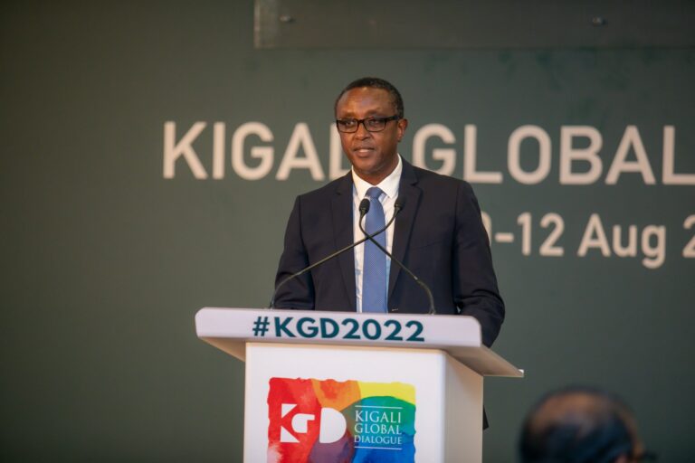 Kigali: Abasaga 200 bariga ku bisubizo by’ibibazo byugarije Isi