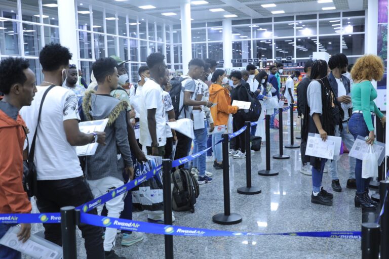 U Rwanda rwakiriye icyiciro cya 10 cy’impunzi ziturutse muri Libya