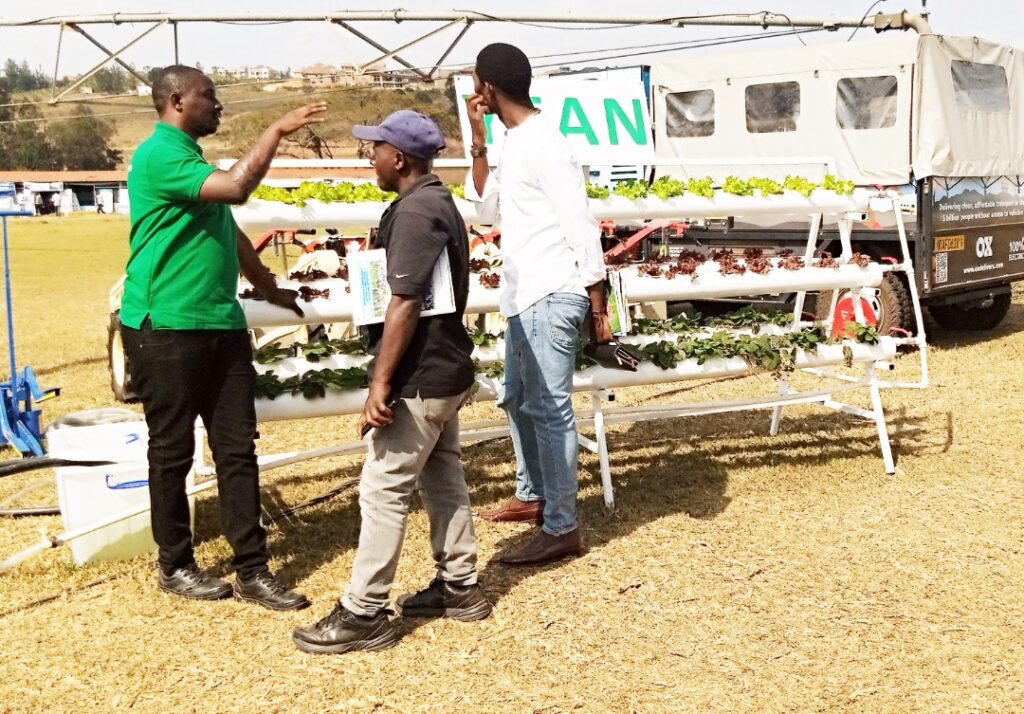 Urubyiruko rwatangiye guteza  imbere ubuhinzi rudakoresheje ubutaka