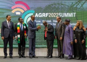 Perezida Kagame yashimiye Obasanjo mu nama ya AGRF2022
