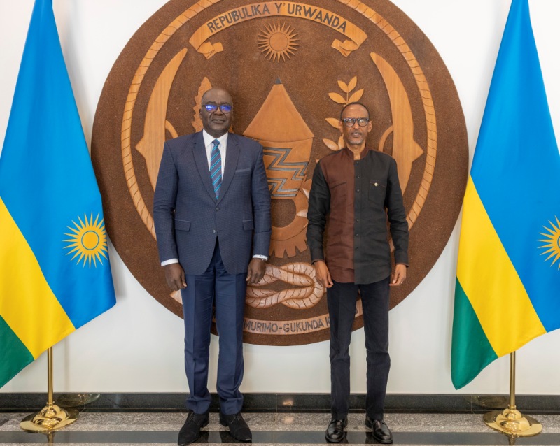 Handball : Perezida Kagame yakiriye Umuyobozi wa CAHB