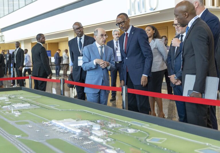 Perezida Kagame yakomoje kuri Qatar Airways ifasha kwagura RwandAir  
